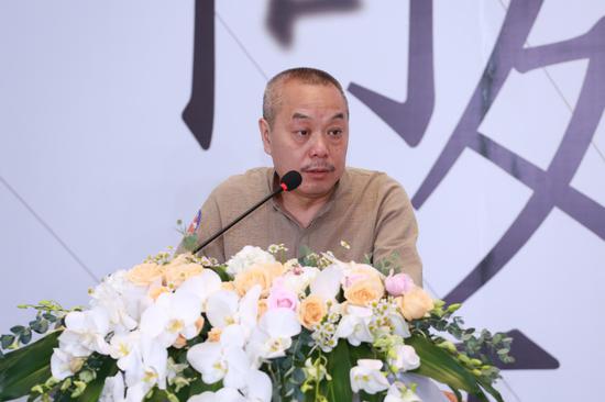 中国工笔画学会副会长、广东省美术家协会副主席陈湘波致辞