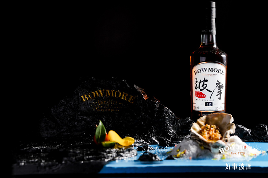 第一道：波摩12年 搭配 蒜烤生蚝
