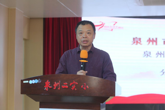 副校长杜耿星在建站仪式上致辞