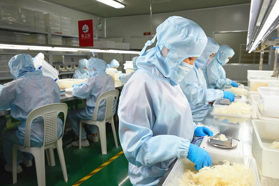 图:燕之屋称量车间