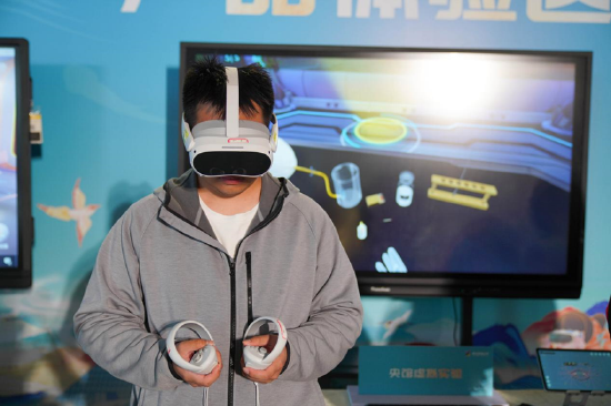 网龙“央馆虚拟实验”项目利用VR等技术，让实验更生动、更安全