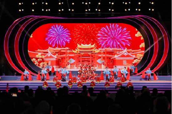 非遗展示《千担万盘贺新春》