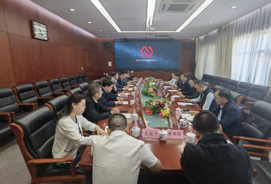 10月9日、11日分别走访中国旅游集团、中国文化传媒集团、锦江国际集团等重点企业及京沪福建商会,并座谈