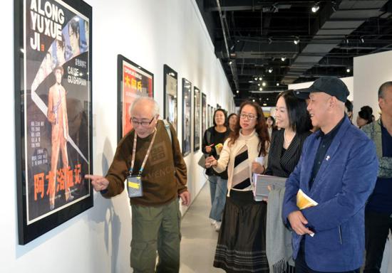 ▲影视行家大咖们赏析点评参展经典电影海报