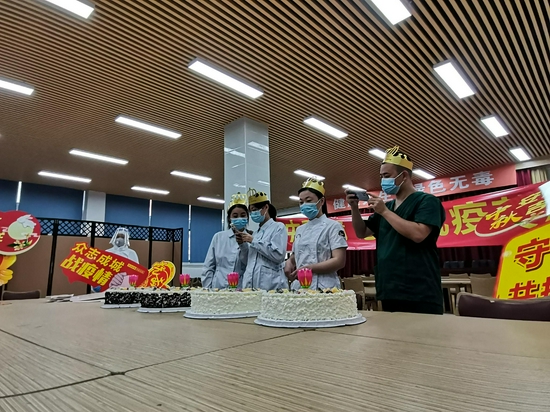 朱道衡摄