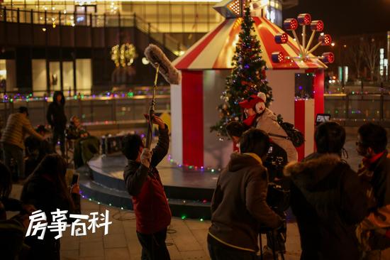 爆笑电影《房事百科》杀青 2016贺岁上线