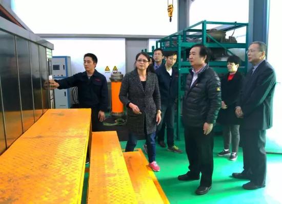 中石化北京化工研究院组团到恒杰指导交流。企业供图