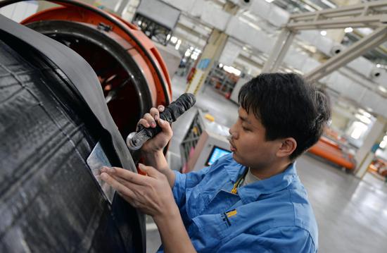 轮胎生产过程。企业供图