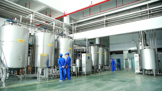 仙洋洋食品已经成为国内许多品牌企业的茶粉、茶浓缩液等原料的供应商。(企业供图)