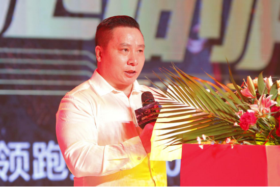 世界拳击组织WBO亚太区执委主席吴石牛先生