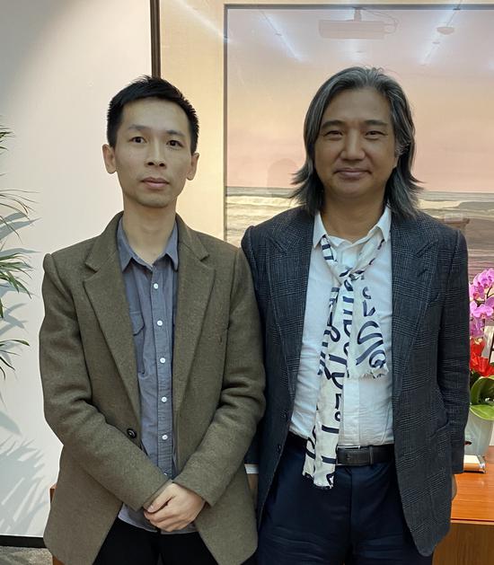 郑建忠(左)与中国美术馆馆长吴为山(右)合影