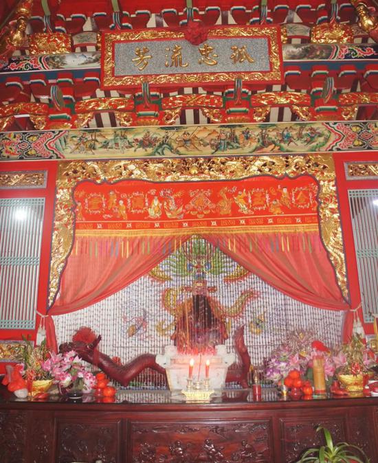 锦山宫“孤忠流芳”牌匾