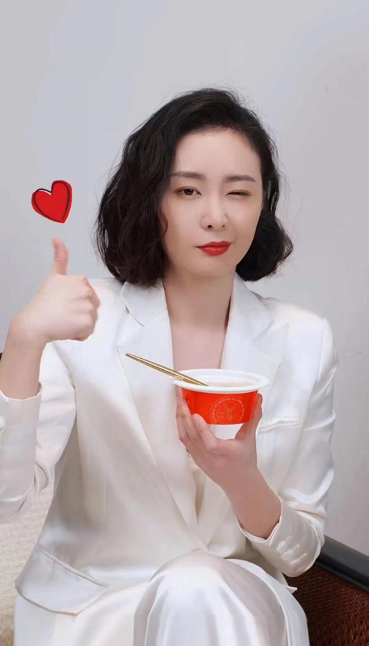 图:“大嫂”高叶视频分享燕之屋碗燕·尊享款