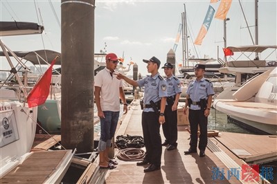 民警加强对出海人员核查。