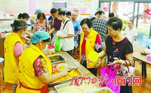 吕岭社区敬老餐厅,老人家门口的便民食堂。