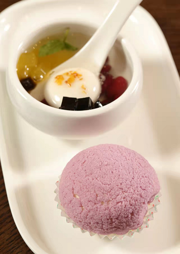 蜂蜜酸奶仙草冻&雪山包