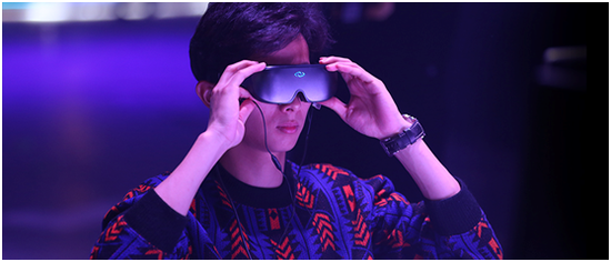 2020年6月3日，中国联通重磅发布VR虚拟营业厅、5Gⁿ AR魔镜和3 Glasses线上线下一体化体验模式