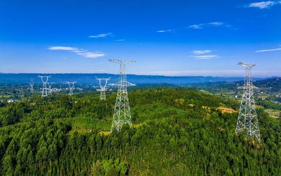 川渝1000千伏特高压交流输电工程