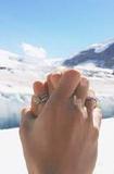  Follow Me has a successor! Travel hand in hand with your favorite