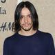 ʦOlivier Theyskensع