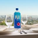 摩登新包装 FIJI Water斐泉全新瓶型设计