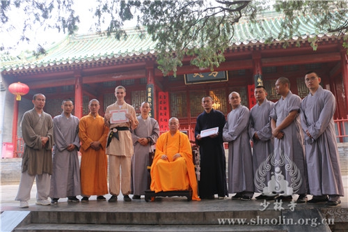 阿迪达斯清风系列