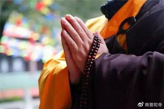 学佛之人不应盲目地把希望寄托在求签、预知未来之说上，执著于外道。