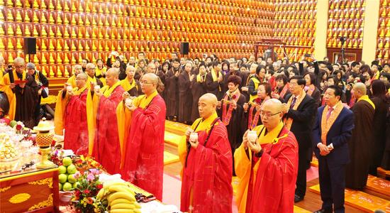 学诚法师、演觉法师、学良法师、学知法师、空性法师等五位法师为开光法会主法