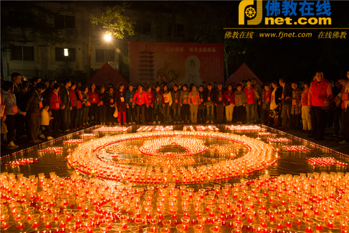 深圳万佛禅寺举行2016年新年传灯祈福法会