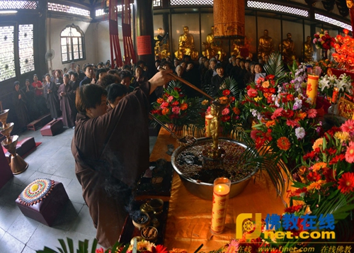 江西省青原山净居禅寺隆重举行浴佛法会