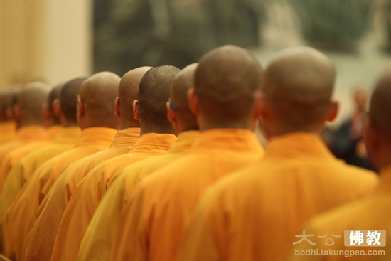 佛教的僧尼不事生产，是社会的寄生虫吗？