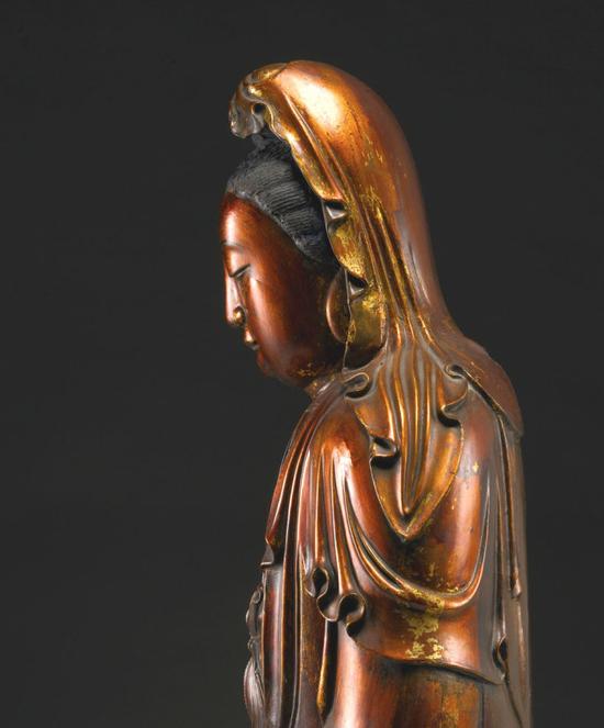 明代漆金木雕：观音菩萨坐像