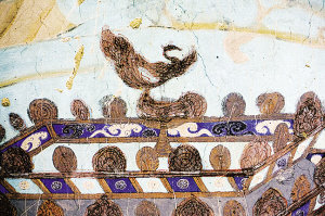 敦煌石窟壁画中，有许多鸡的形象。