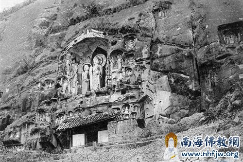 皇泽寺摩崖造像：崖壁上的佛教艺术