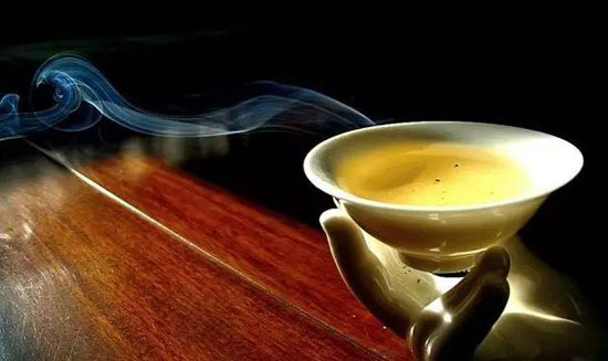北宋初年，饮茶完全成了禅林制度，每天都有规定的时间用于喝茶。