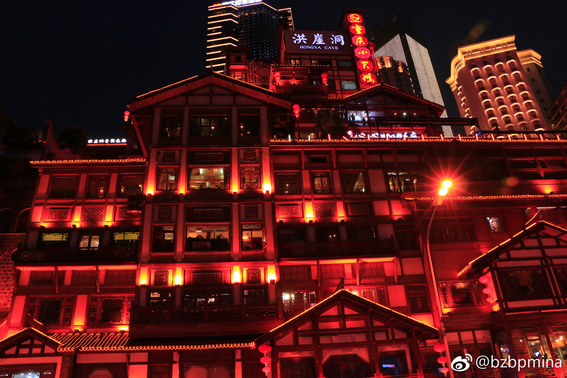 不容錯過的洪崖洞夜景