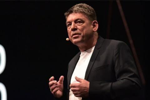 拜腾董事长毕福康加盟商用电动车企ICONIQ 官方：感到遗憾