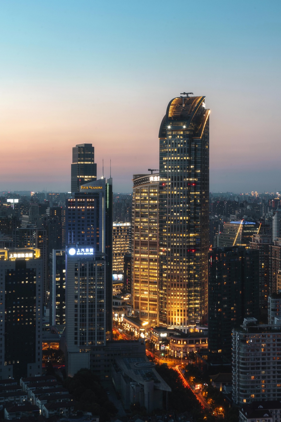 中国经济最发达的城市,风景也独具特色