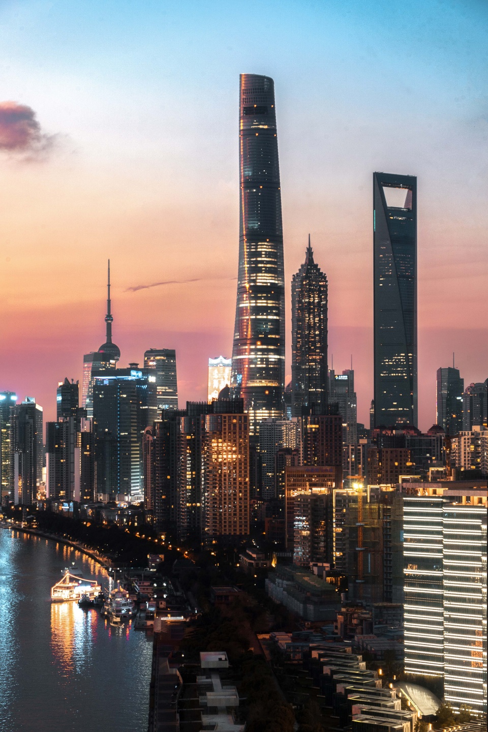 中国经济最发达的城市,风景也独具特色