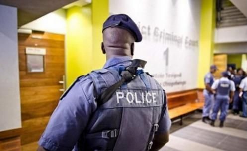 先是美国,后来加拿大,为何如今黑人也骑到中国