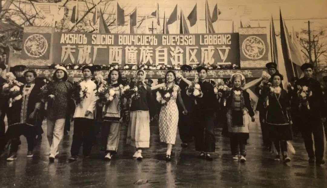 世居民族人口文化_出版日期:2012-02 丛书名:贵州世居民族人口文化丛书 贵州