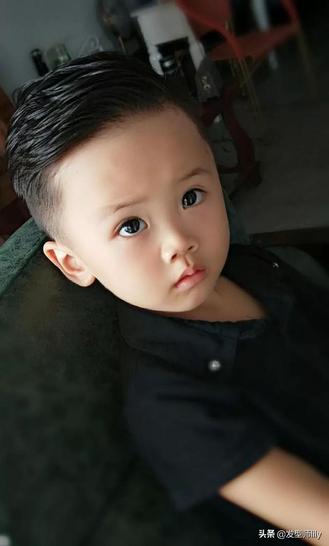 2019“最帅气”小男孩发型合集，选一款，快快乐乐过新年！