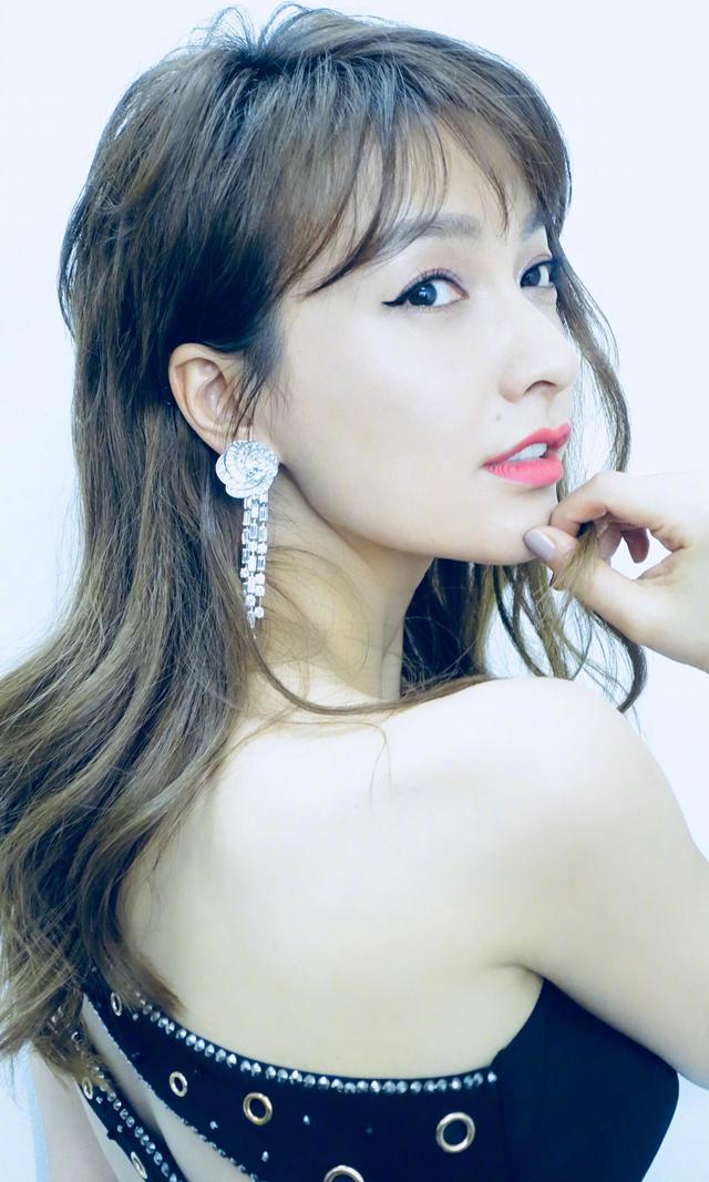 从无尾熊夫妇到海星CP 吴昕自嘲铁打的吴昕