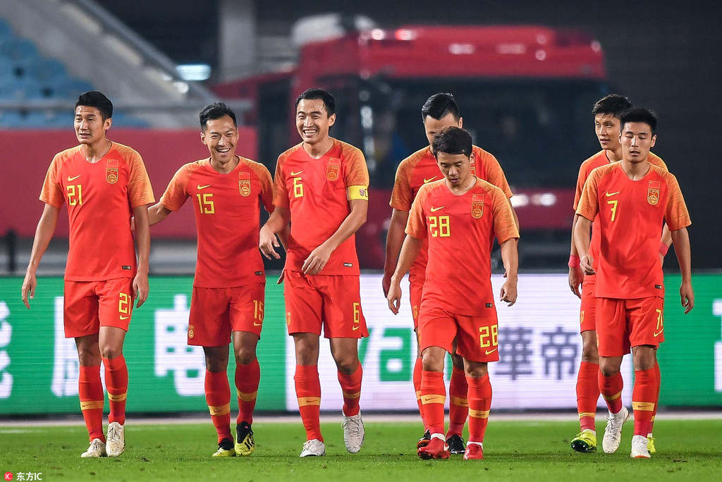 国足2-0叙利亚!郜林进球又失点,武磊点射破球荒