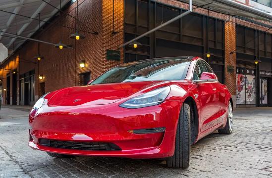 马斯克称特斯拉每周已能生产3500辆Model 3