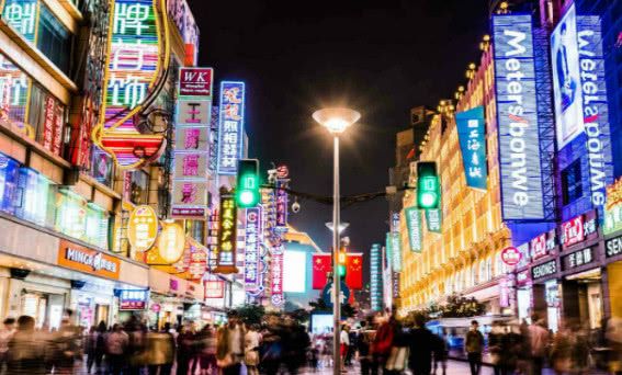 欧洲女子发出警告:在中国千万别晚上出门