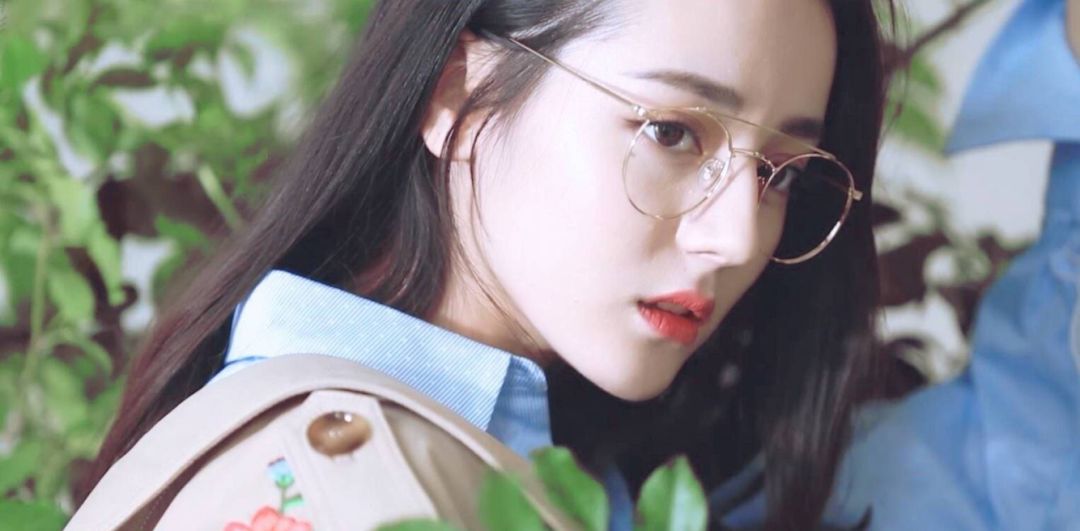 张嘉倪频买热搜？90后四小花旦？热巴张艺兴再炒cp？