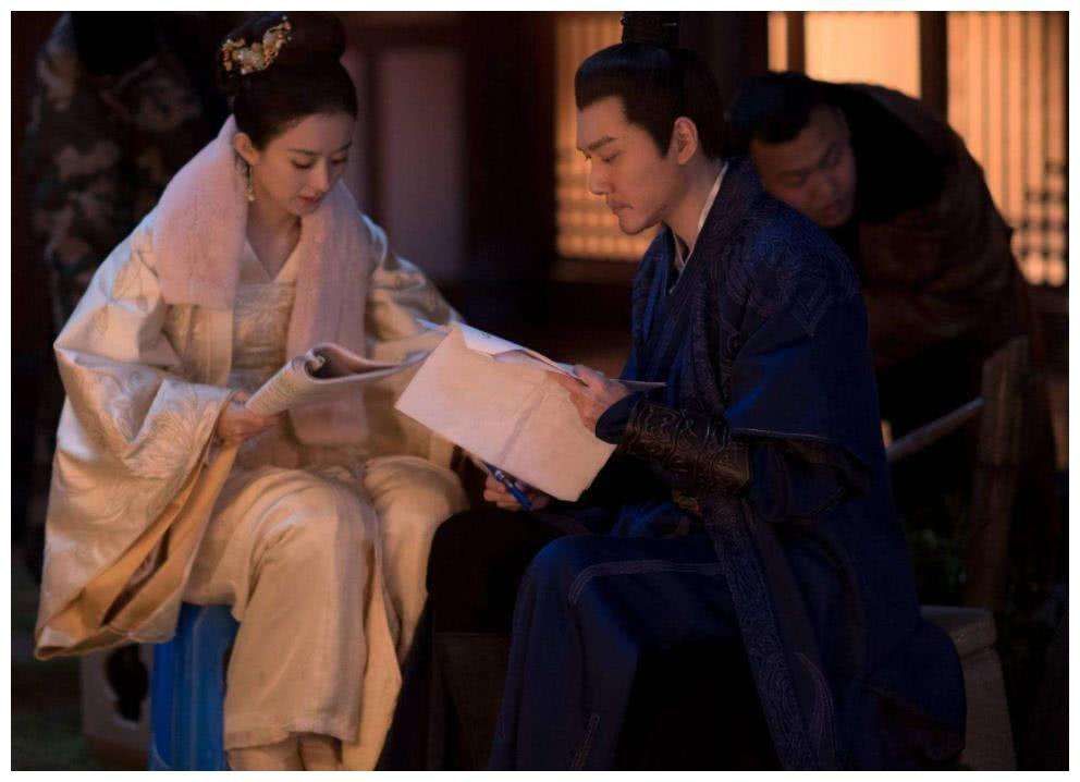 赵丽颖谈婚后生活盛赞冯绍峰煮的面,粉丝表示