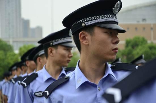 v现实后入读警校,毕业后直接当人民警察?回答很现实!镰仓高中图片