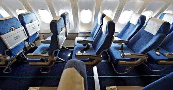 波音773经济舱最佳座位,国航波音773座位图 都是航空公司不会说的秘密|座位|飞机|经济舱_新浪网